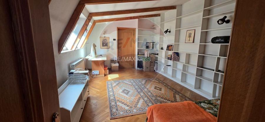 Casa interbelica de vanzare metrou 1 Mai, cu potential - 28