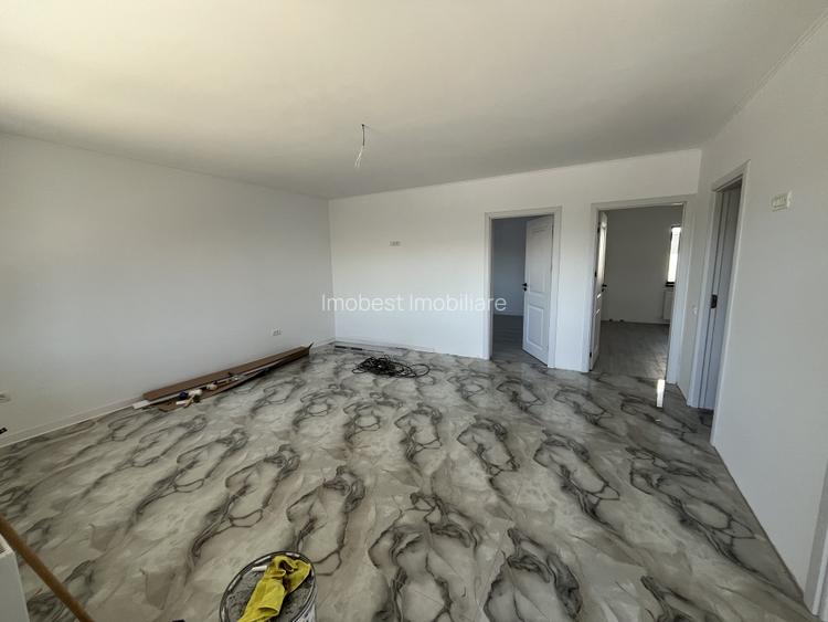 Exclusivitate, casa la sol cu posibilitate de mansardare, 3 camere, Valu lui Tr! - 2