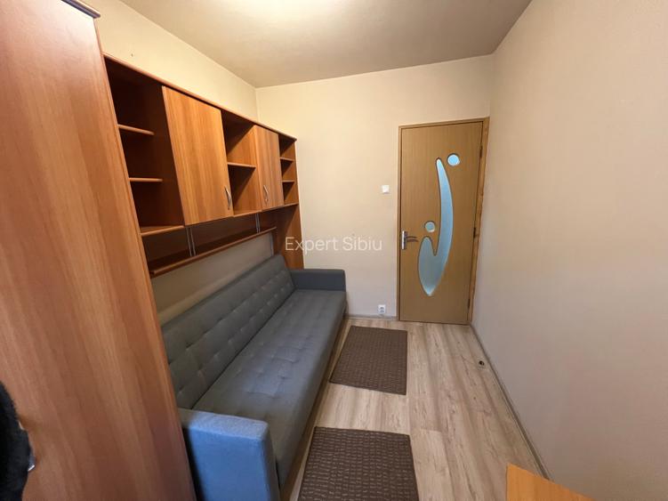 INCHIRIEZ  apartament 3 camere,semidecomandat,zona Mihai Viteazul - 8