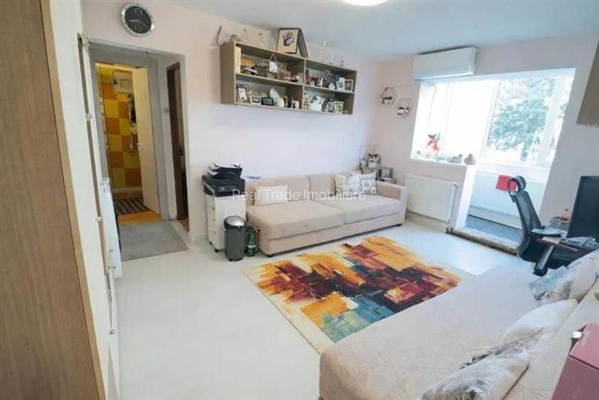 Apartament 3 camere decomandat zona Astra, etaj 1 - 2