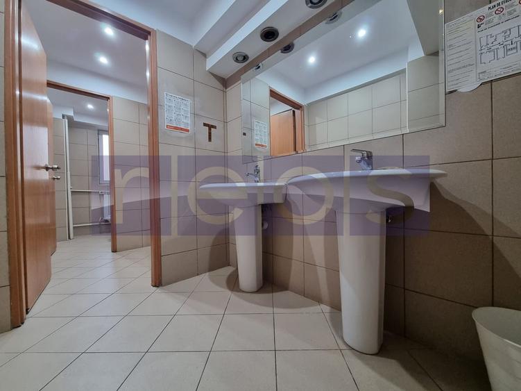 VANZARE SPATIU COMERCIAL | 15 CAMERE | ZONA UNIRII - 43
