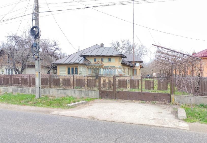 Casă și teren mare în Ghirdoveni, la șoseaua principală - amplasament excelent - 7