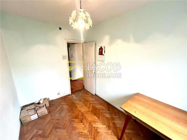Apartament 3 camere, str. Stadionului, etaj 2 - 11