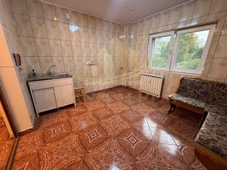Apartament 2 camere de vânzare-Parcul Sebastian Etaj 1 Stradal - 3