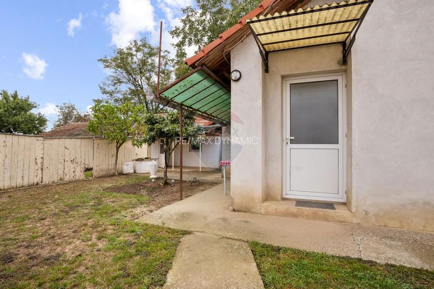 Casa si teren 2173 mp de vanzare in Tipar , la 12km de Chisineu Cris - 18