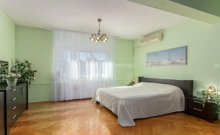 Vila eleganta langa Parcul Circului, 9 camere si 300 mp curte  - 11