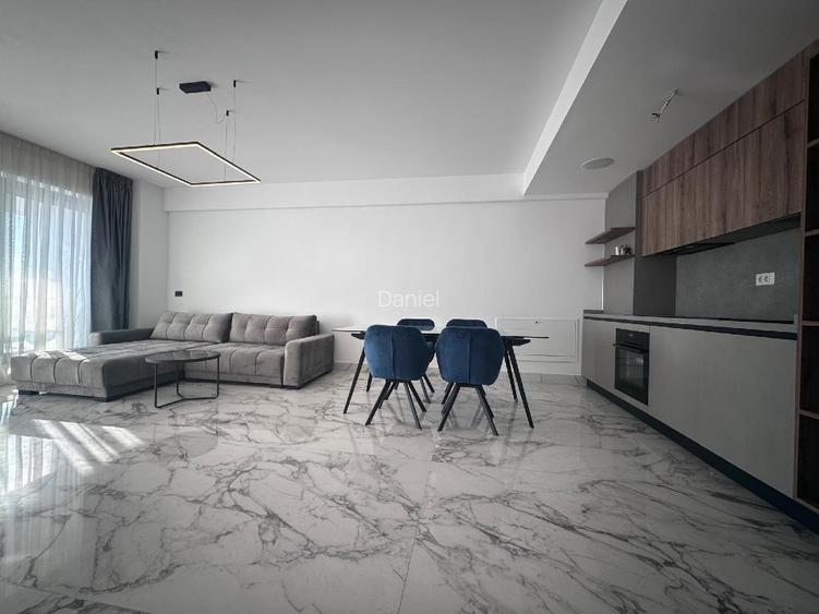 Apartament 9/10 First Mamaia - Hotel Crowne Plaza Mamaia, Club LOFT, Hotel Opera - 4