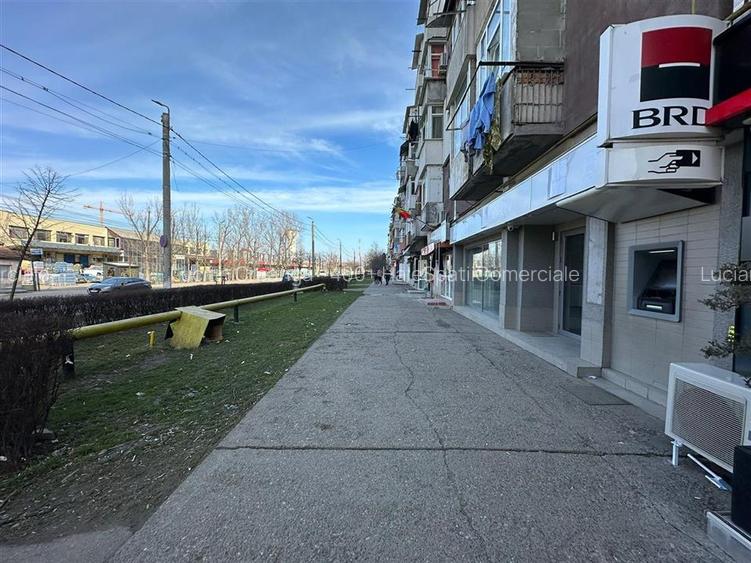 Spatiu Frumoasa, Selgros, 65mp, zona Siraj, bd. Poitiers - 7