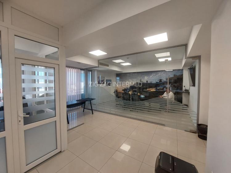 Centru - Bd. Mamaia , spatiu IDEAL BIROURI in cladire reprezentativa , 240 mp. - 10