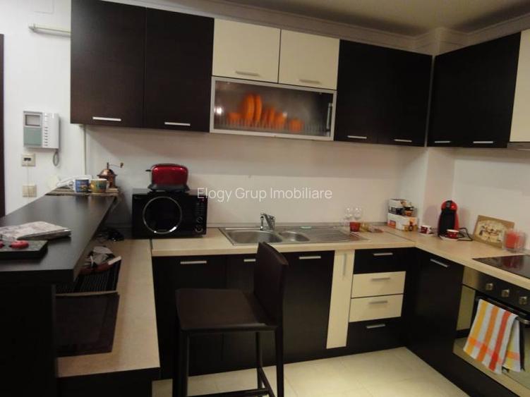 Emerald Residence, view superb catre Lac si fantaniile interioare - 9