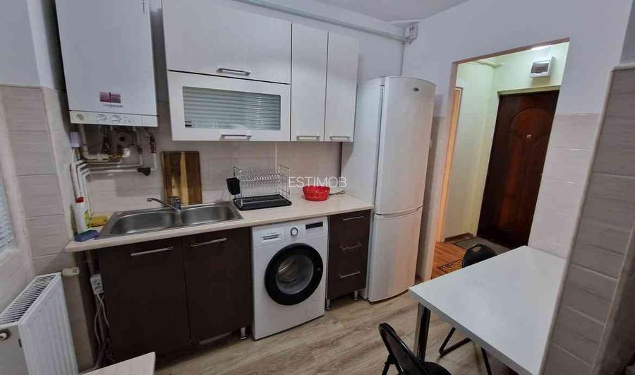 Chirie apartament 3 camere cu 2 balcoane zona Astra str.Neptun - 22