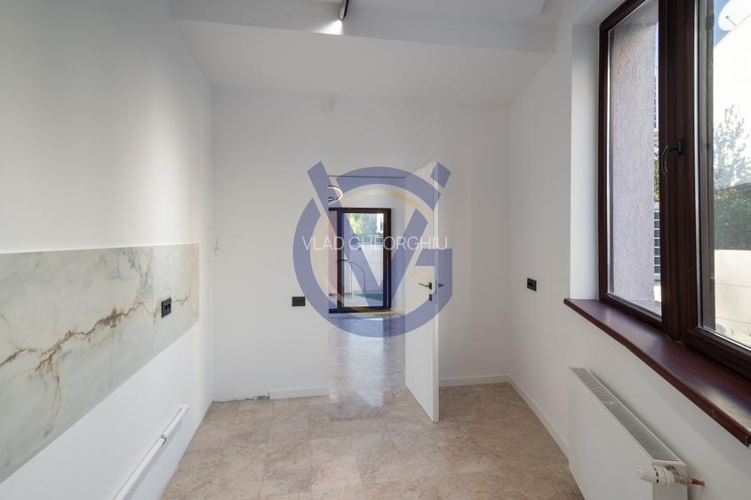 Vila la pret de Apartament in Iancu Nicolae - Curte si Confort - COMISION 0% - 10