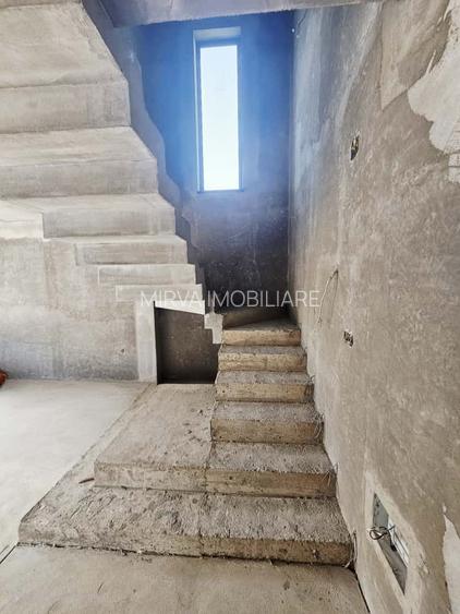 Vilă luminoasă, 4 camere, cu teren generos – Com. Plopu - 31