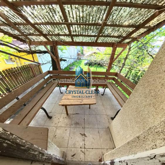 Casă 2 camere + teren 1700 mp - zona Platoul Cornești, str. Trebely - 12