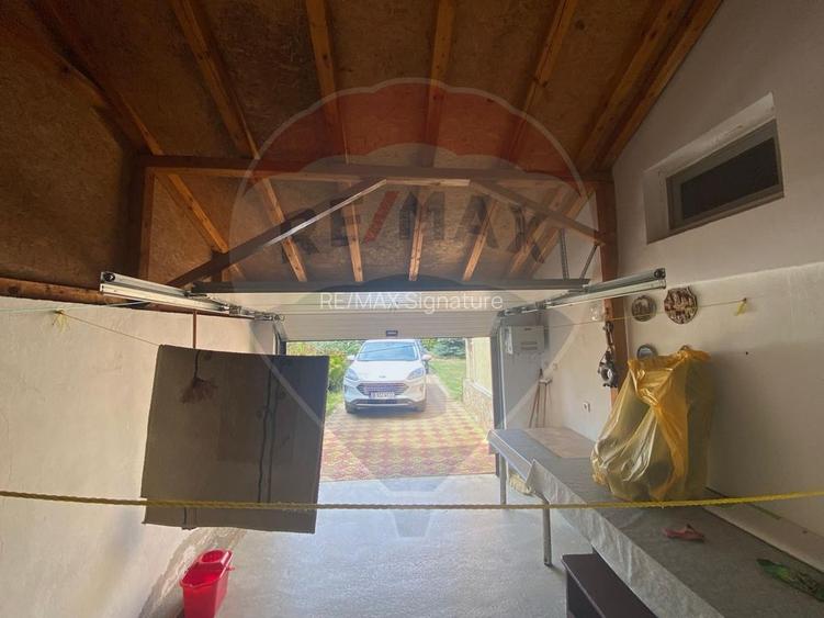 Casă / Vilă cu 5 camere de vânzare în zona Central - 37