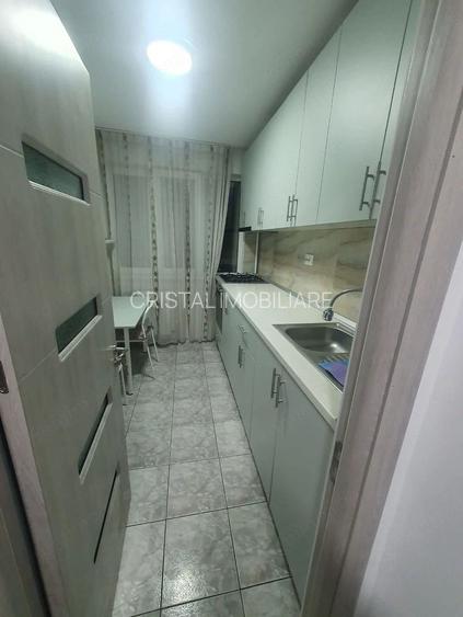 Închiriere Apartament cu 2 camere decomandat, 2 min metrou, parcare, 2 AC - 8
