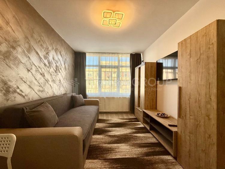 Garsoniera decomandata, etaj intermediar - Zona Tractorul, Coresi - 2