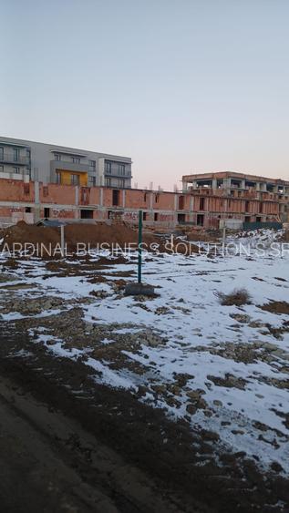 Policolor - strada Drum Gura Vladesei, teren in suprafata de 4200 mp - 7