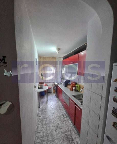 VANZARE GARSONIERA | DECOMANDATA | ZONA VITAN MALL - 3