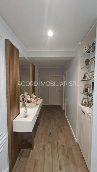 APARTAMENT MOBILAT LUX ZONA  INEL 1 - 22