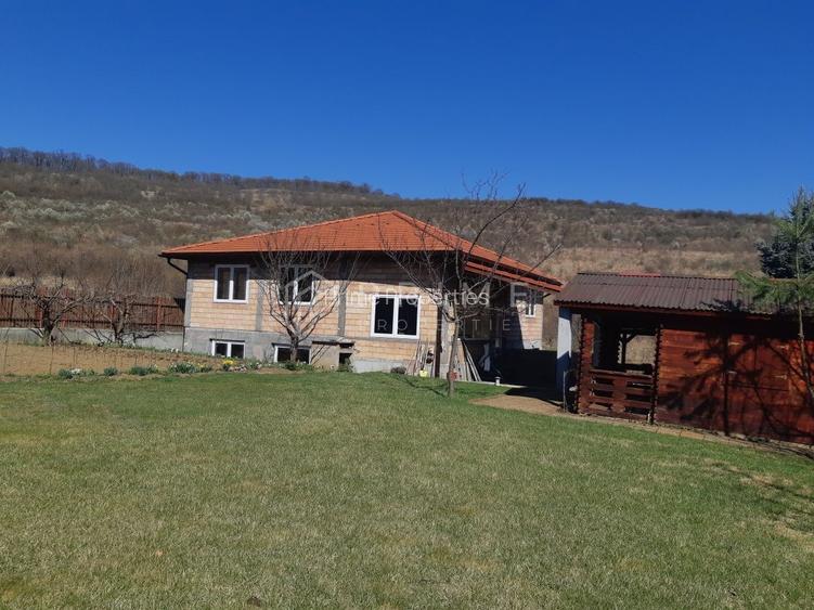 Casa la rosu de vânzare sau schimb cu apartament în Tg Mureș - 3