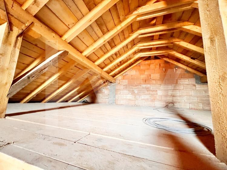 De vanzare casa tip duplex cu terasa, curte si anexa in Selimbar, Sibiu  - 9