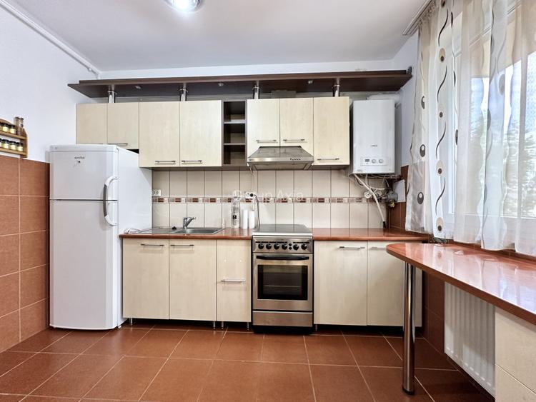 Apartament spatios cu 3 camere, Zorilor/Europa, 74 mp, bloc mic, boxa - 3