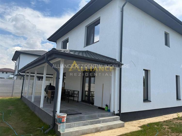 Casa individuala P+1E - 5 camere 3 bai + dressing - teren 407mp - 5