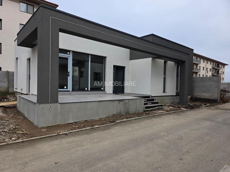 ANSAMBLU CASE INDIVIDUALE, RATE LA DEZVOLTATOR PE 2 ANI, COMISION 0% - 3