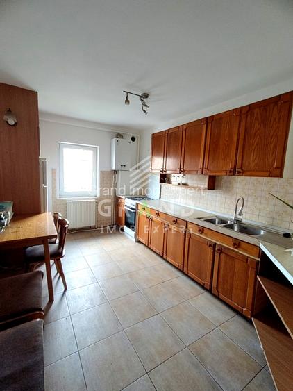 4 camere | Str.Nicolae Titulescu/Gheorgheni | Etaj 2/4 | 78 mp+balcon | Boxă - 4