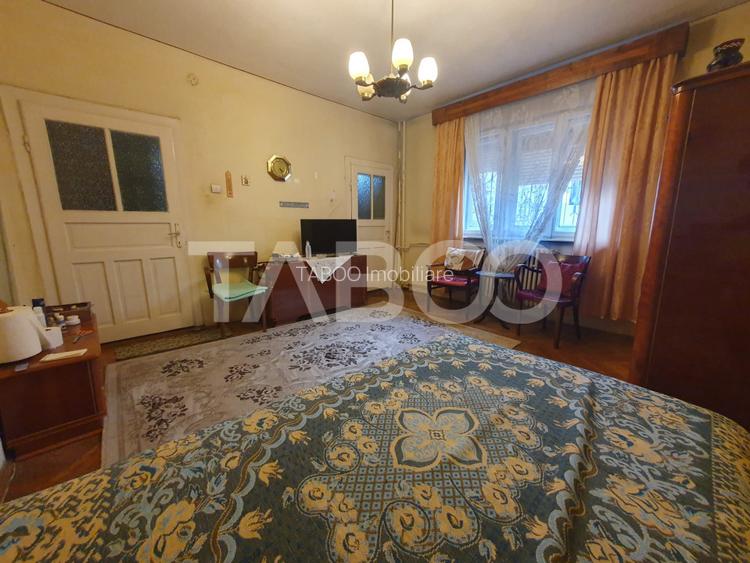 Casa 5 camere 374 mp utili + Anexa 75 mp in punctul 0 al Fagarasului - 5