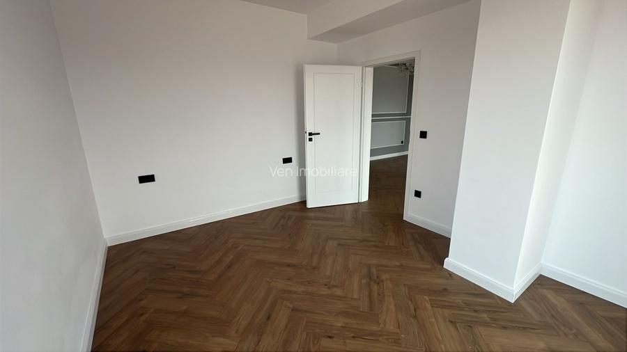 Penthouse de lux | 83 mp utili + terasă 117 mp | Etaj 3 cu lift | Zonă premium - 4