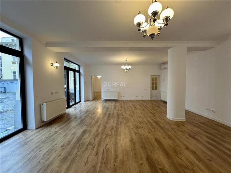 Spatiu de inchiriat in vila interbelica - 117 mp - 4