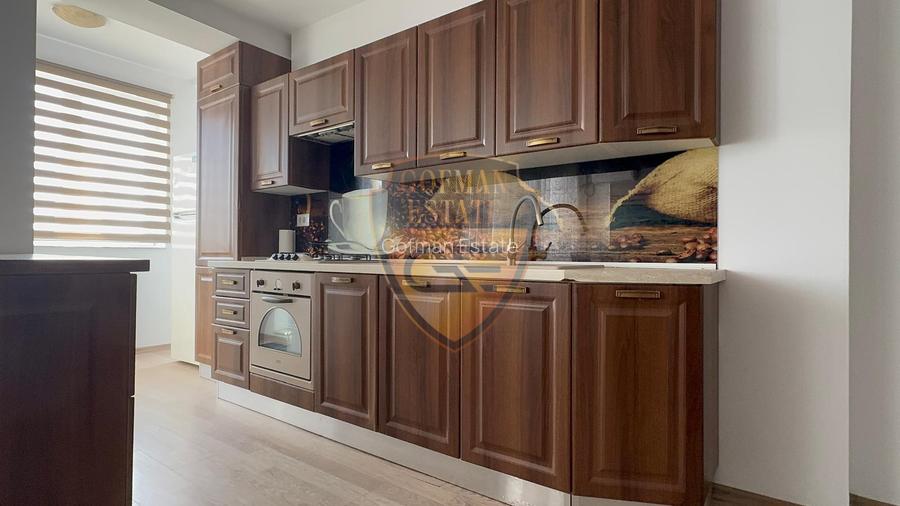 3 camere 180 mp + Parcare privata. Peninsula, Centrul Vechi, Piata Ovidiu - 7