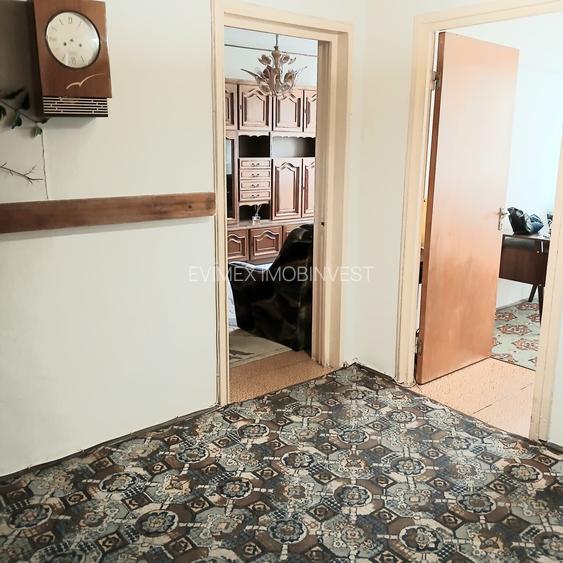 Trapezului  metrou vanzare ap. 3camere dec - centrala  termica proprie - 9