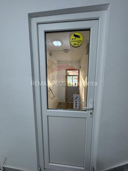 Apartament de vânzare 2 camere central cu vedere la mare - 12