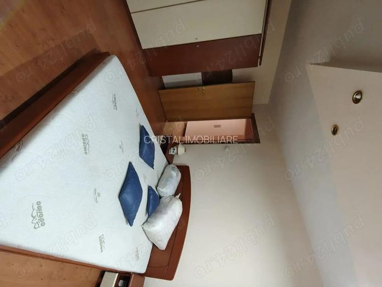 2 camere decomandat, centrala proprie, etaj 2, zona Mall Vitan - 2