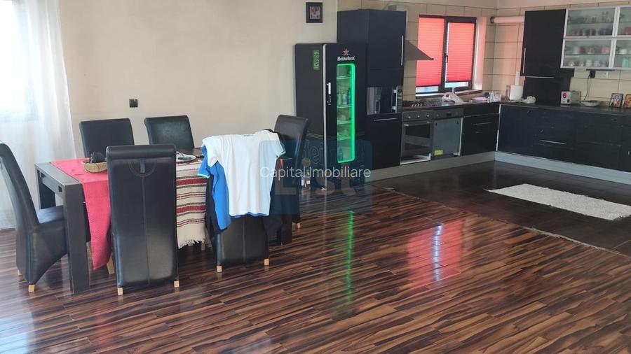 Vila spațioasă 250 mp Baicoi, Ciresi. - 10