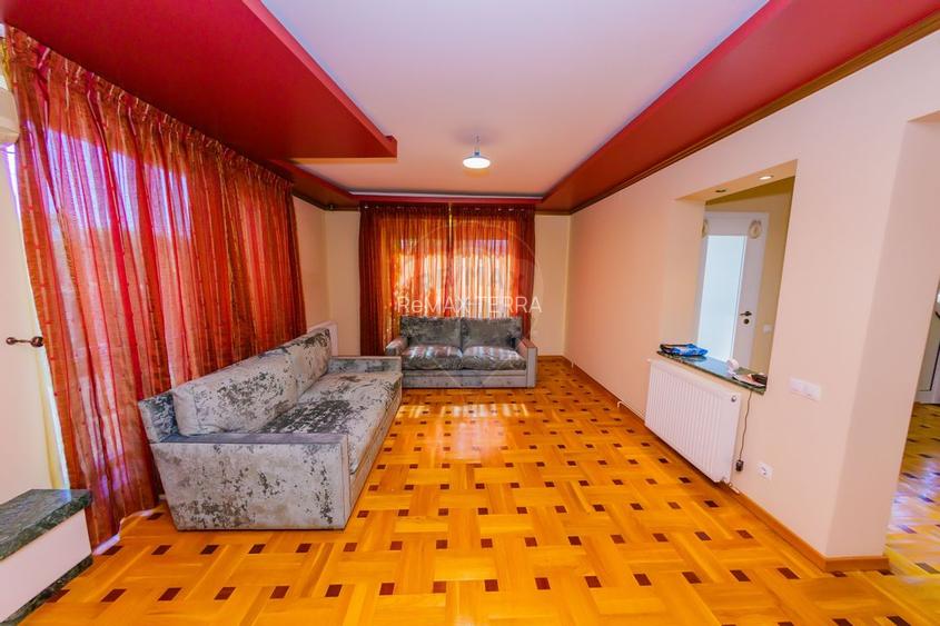 Vilă cu 5 camere de închiriat - 22