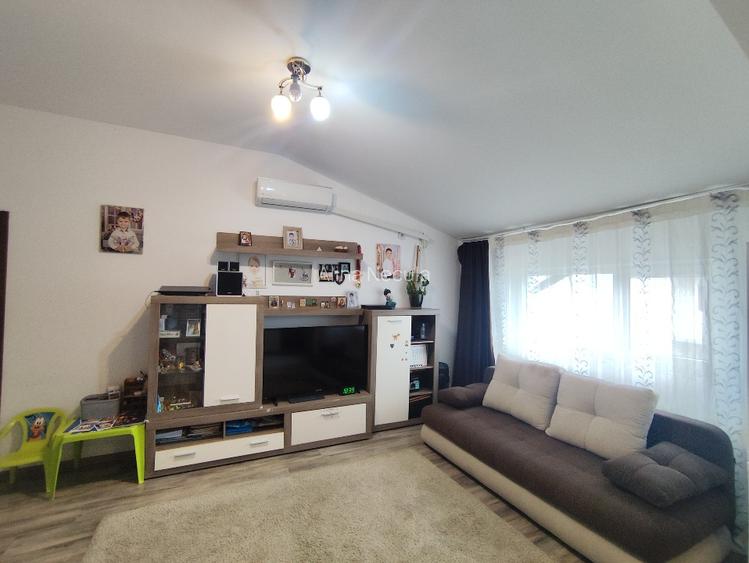 Proprietar vând apartament 2 camere Bucuresti sector 5 - 8
