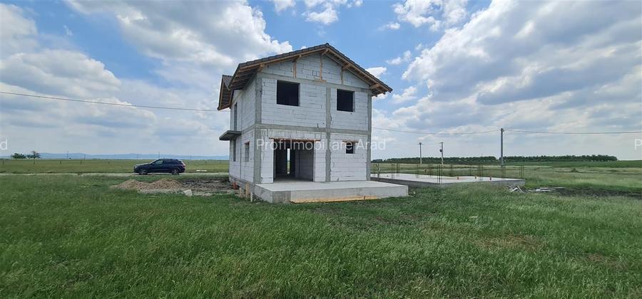 Casa P+E, Zimand Cuz, la rosu /finisata 97.000Eur - 18
