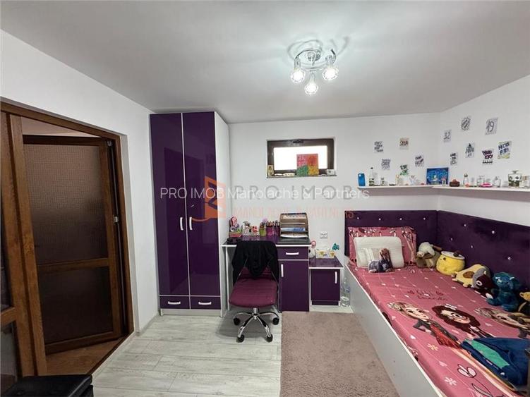 Casa tip parter si teren zona 23 August - 2