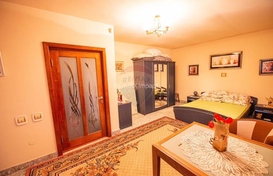 Casa de vanzare 240 mp utili , 6 camere,  teren 1000 mp, Calarasi - 37