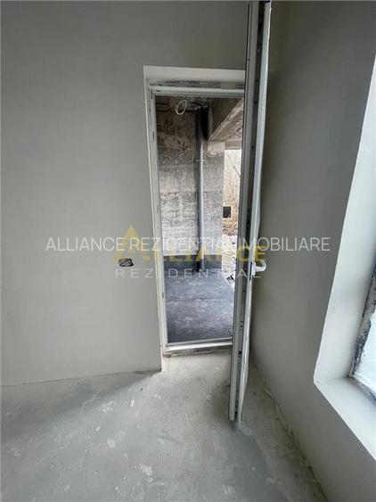 Garsoniera decomandata, 36 mp – 15 min metrou Aparatorii Patriei. Bloc Nou - 12