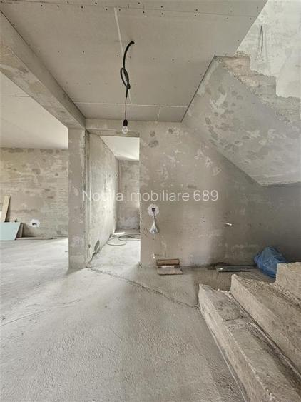 CASA P+ 1E  si  TEREN 500 MP DE VANZARE IN ANDRASESTI - 11