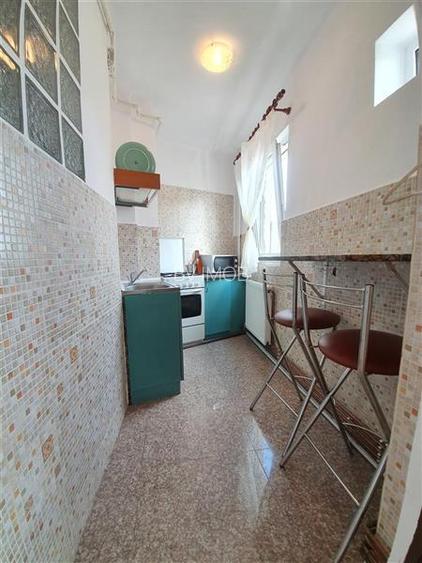 Inchiriere Garsoniera in bloc de apartamente, zona Astra, moderna - 11