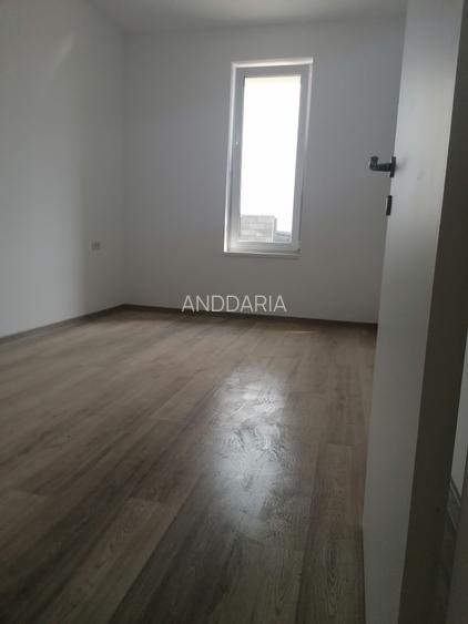 Duplex pe parter despartit  prin dressing - 4