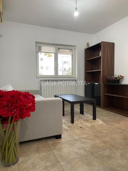 Bd. Mamaia - Capitol, garsoniera decomandata, stradala, ideala birou, cabinet - 4