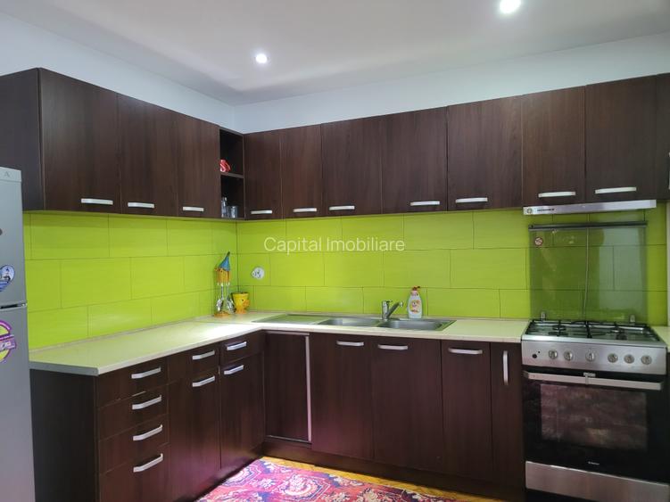 Apartament 3 camere la parter în imobil P+M , curte proprie 70 mp - 3