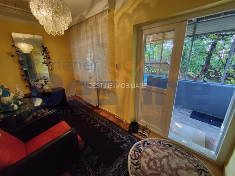 Casa batraneasca modernizata 74 mp + 73 mp anexe teren 585mp - 18